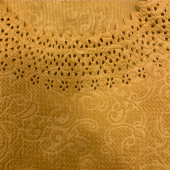 Chances R Mustard Blouse. Women’s Small - Picture 7 of 7